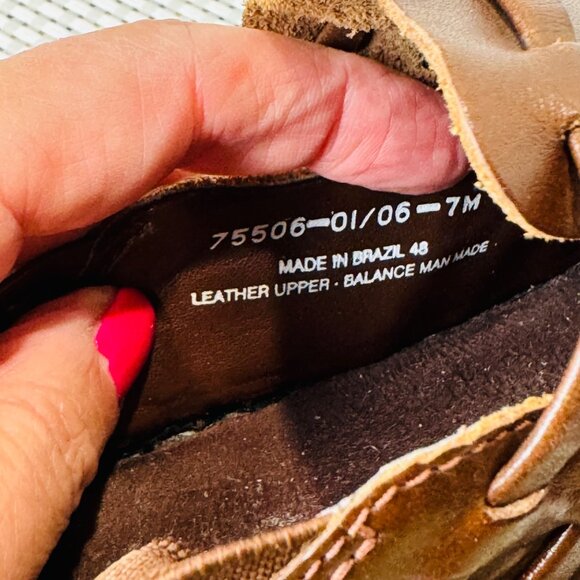 Clarks Women's Brown Sandals Size 7M Cushioned Comfort Braided Leather Slip On - Picture 7 of 10